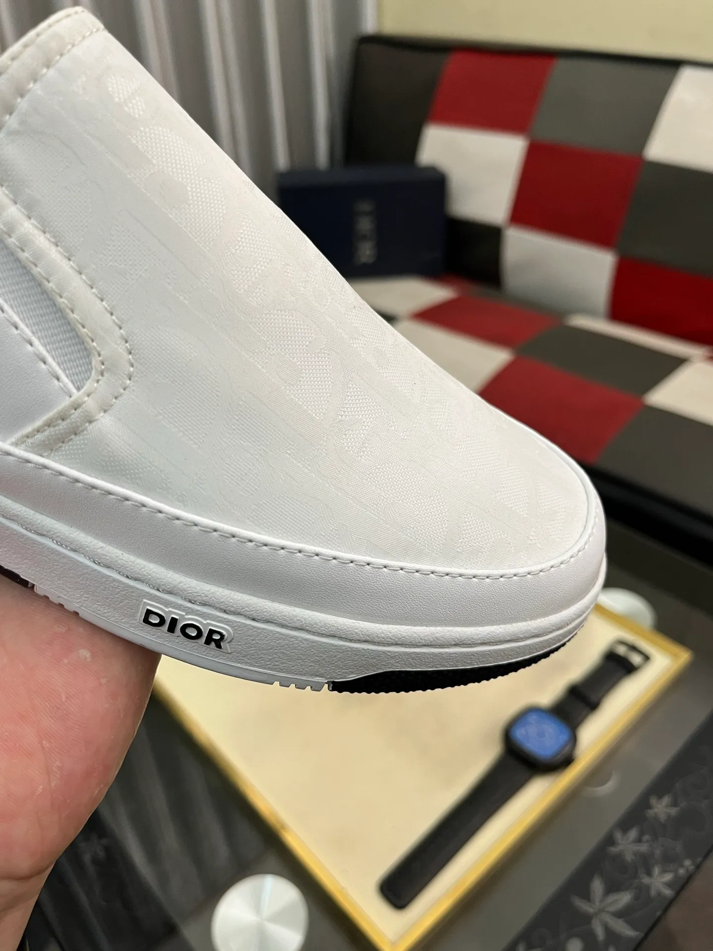 Men's men's shoes 💰420⌚️⌚️Dior unique modern style sneakers. Counter purchasing 🏃casual leather shoes😍😍 original cowhide leather imported from Italy (refuses to discolor and grind feet) soles: original soles specially provided by the original factory, super cool😍 lace up and walk with wind👍 style design ⚠️ super comfortable and wear-resistant original soles. Code number: 38-444️⃣Colors available